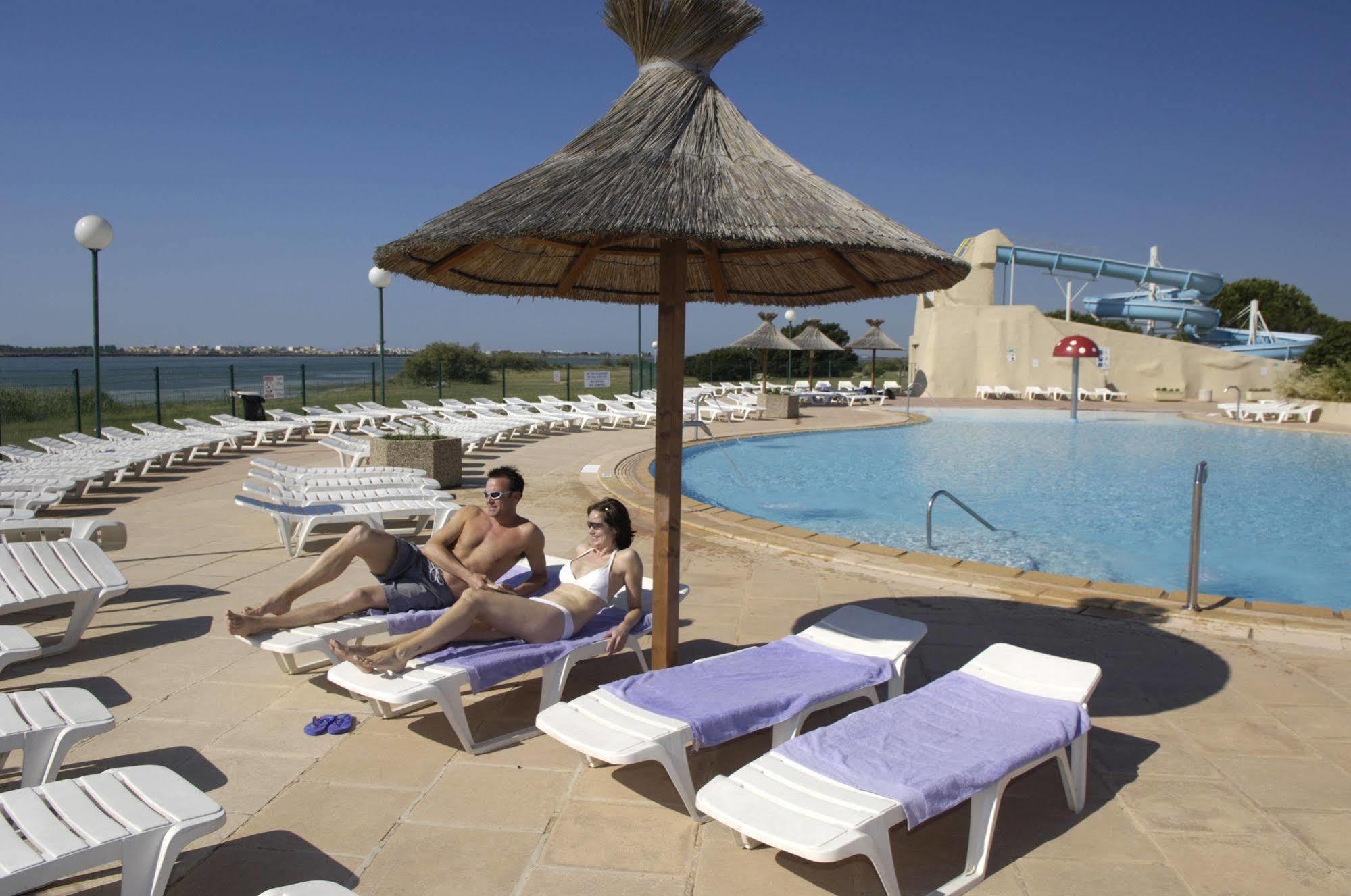 Camping Officiel Siblu Le Lac Des Reves Lattes Exterior photo